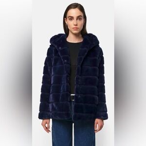 FALL 🍁 Apparis Navy Blue Faux Fur Coat